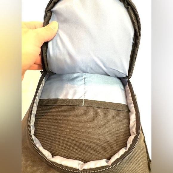 Xit XTBPS Black Deluxe Digital Camera & Video Sling Style Padded Shoulder Bag - Picture 5 of 9